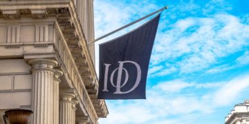 How Do Global Crises Shape the Behavior of Legacy Crypto Markets Like Bitcoin and Ethereum?